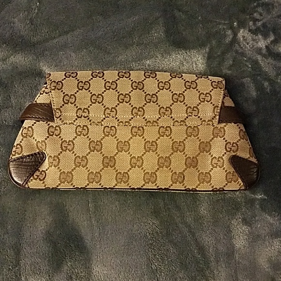 Authentic Gucci Horsebit Chain clutch - Picture 2 of 6